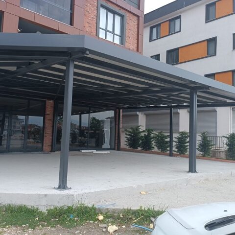 Düzce Bulvar Pide Salonu – Sundurma ve Bahçe Kapatma Projesi